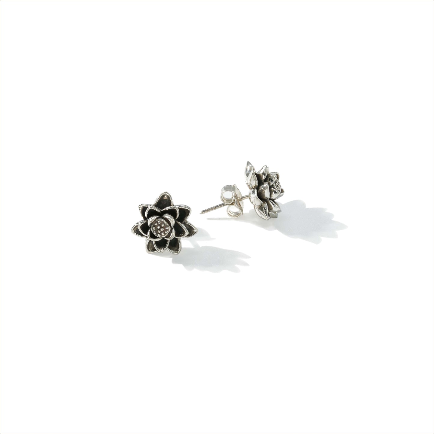 EARRING STUD FLOWER LOTUS