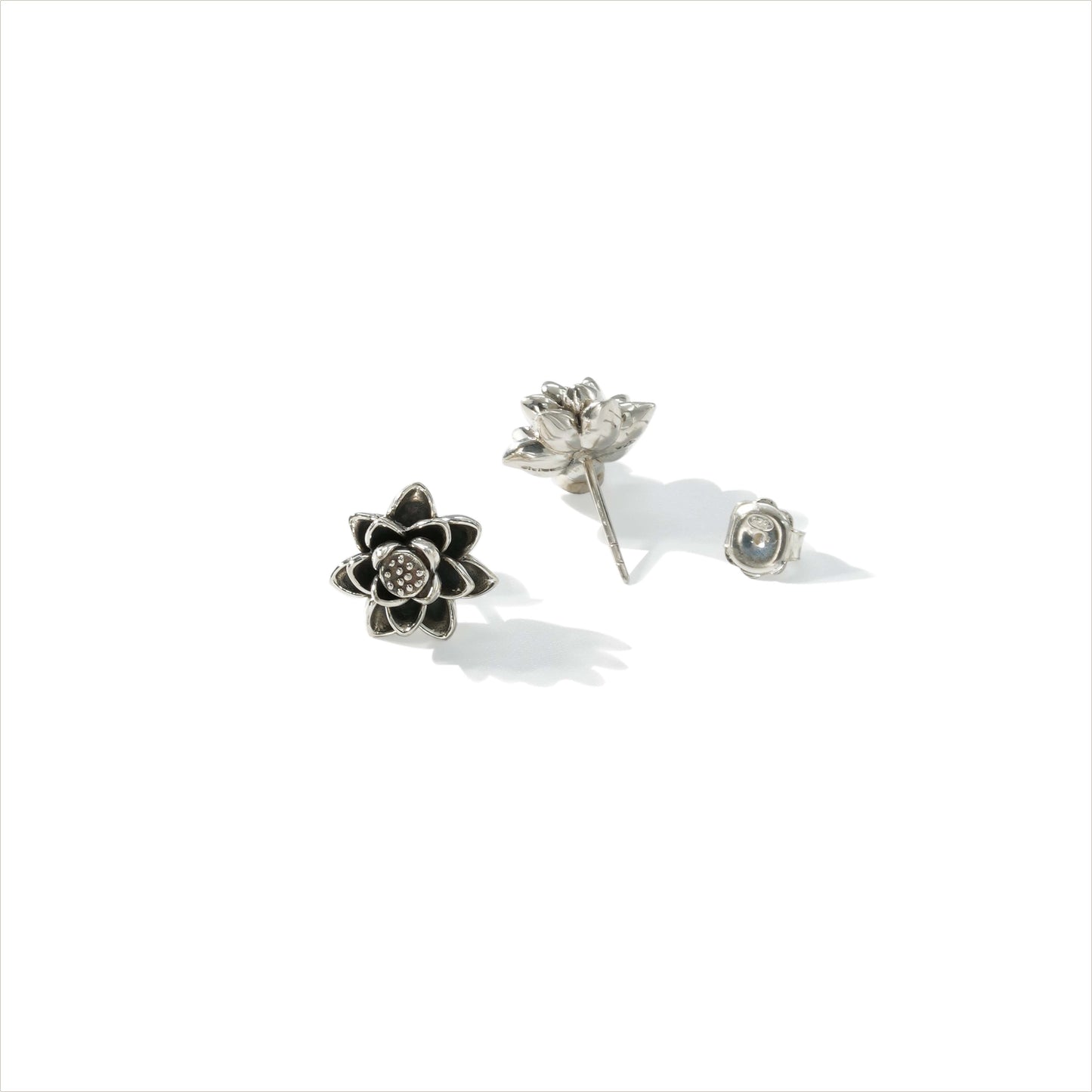 EARRING STUD FLOWER LOTUS