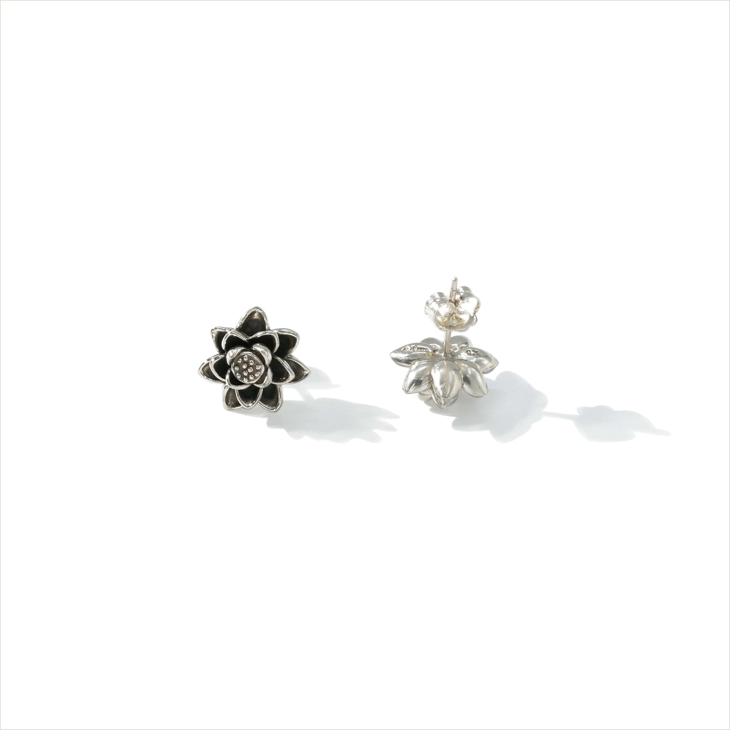 EARRING STUD FLOWER LOTUS
