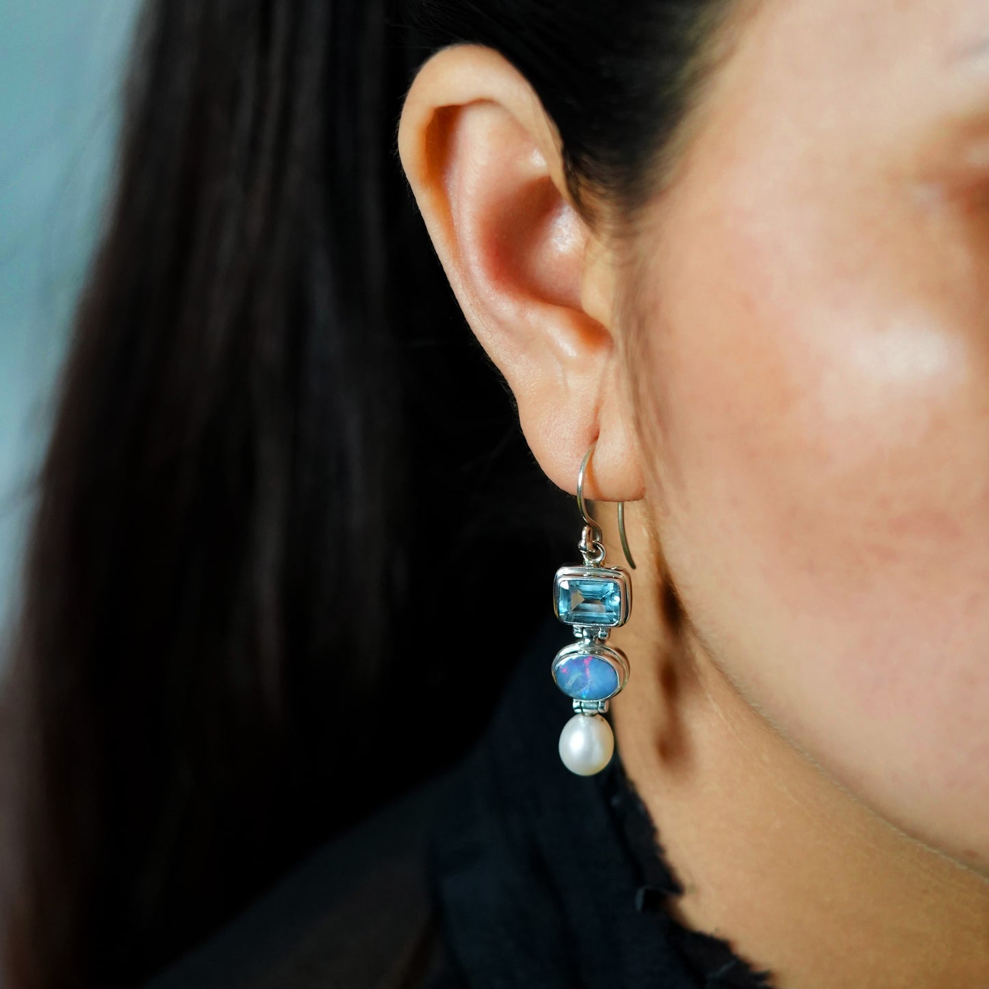 EARRING DANGLE SOCA LINEAR