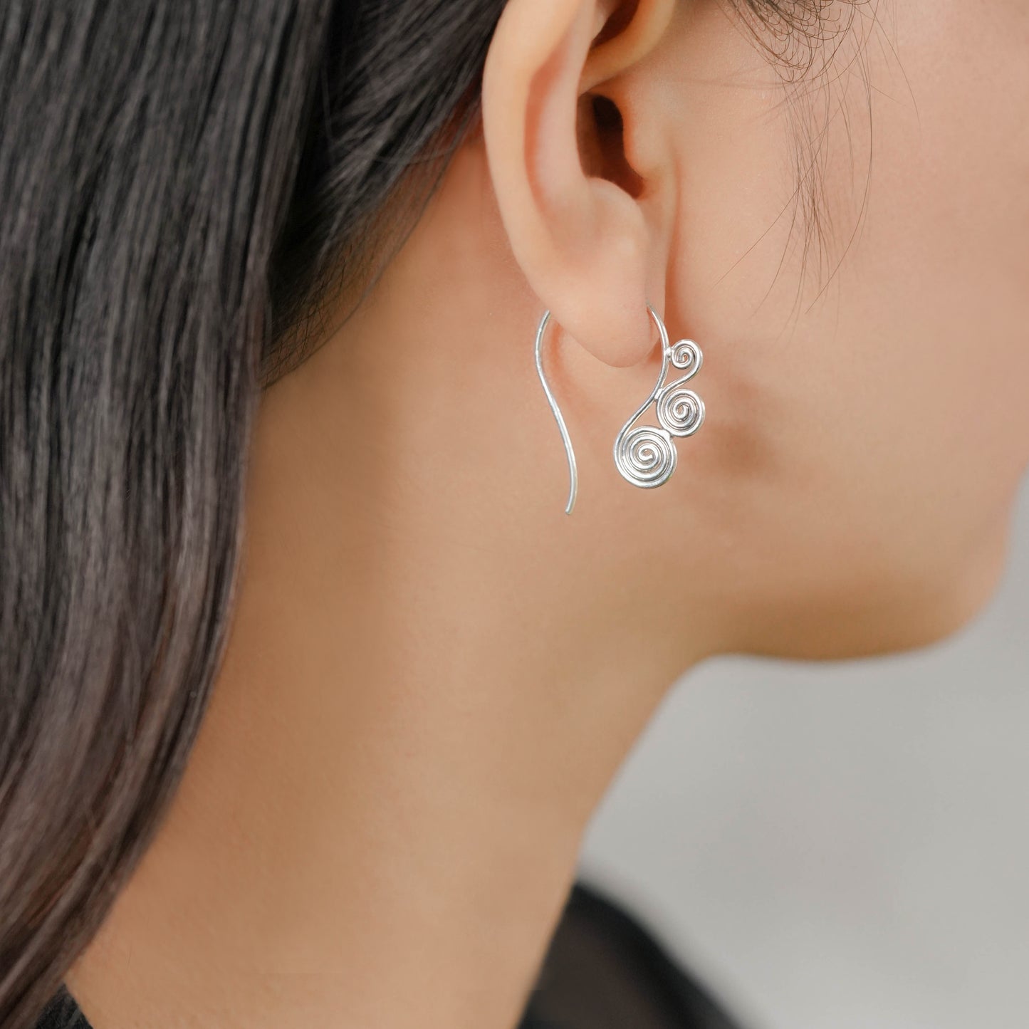 EARRING SWIRL WIRE
