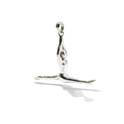 PENDANT YOGA HANUMANASANA (MONKEY POSE)