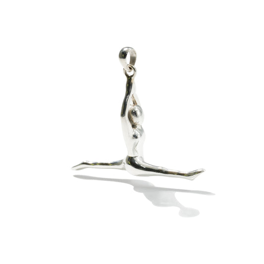 PENDANT YOGA HANUMANASANA (MONKEY POSE)