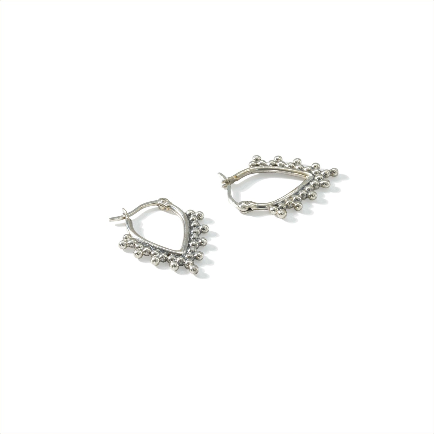 EARRING HOOP V JAWAN GUNUNG
