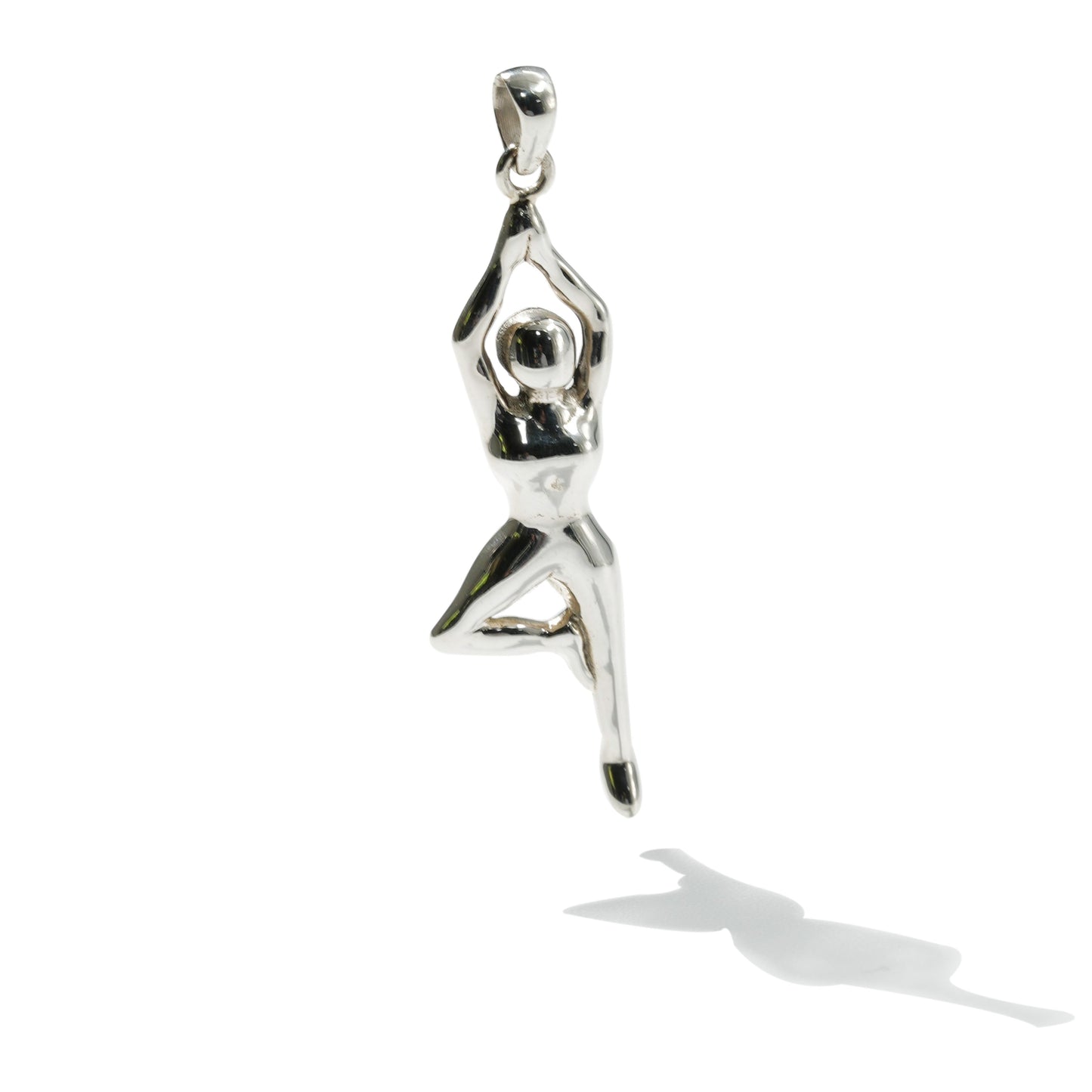 PENDANT YOGA VRKSASANA (TREE POSE)