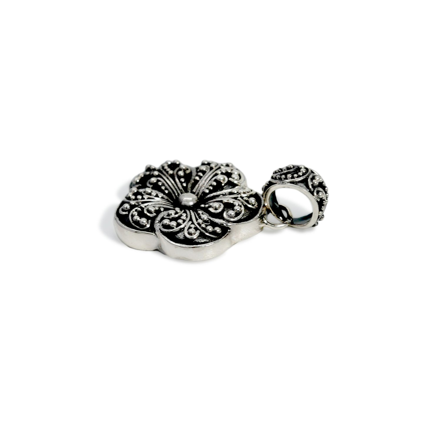 PENDANT FLOWER BUN