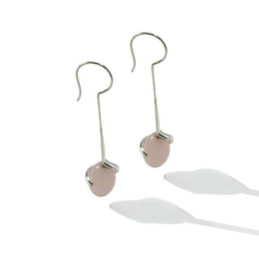 EARRING LONG WRAP ROSE QUARTZ