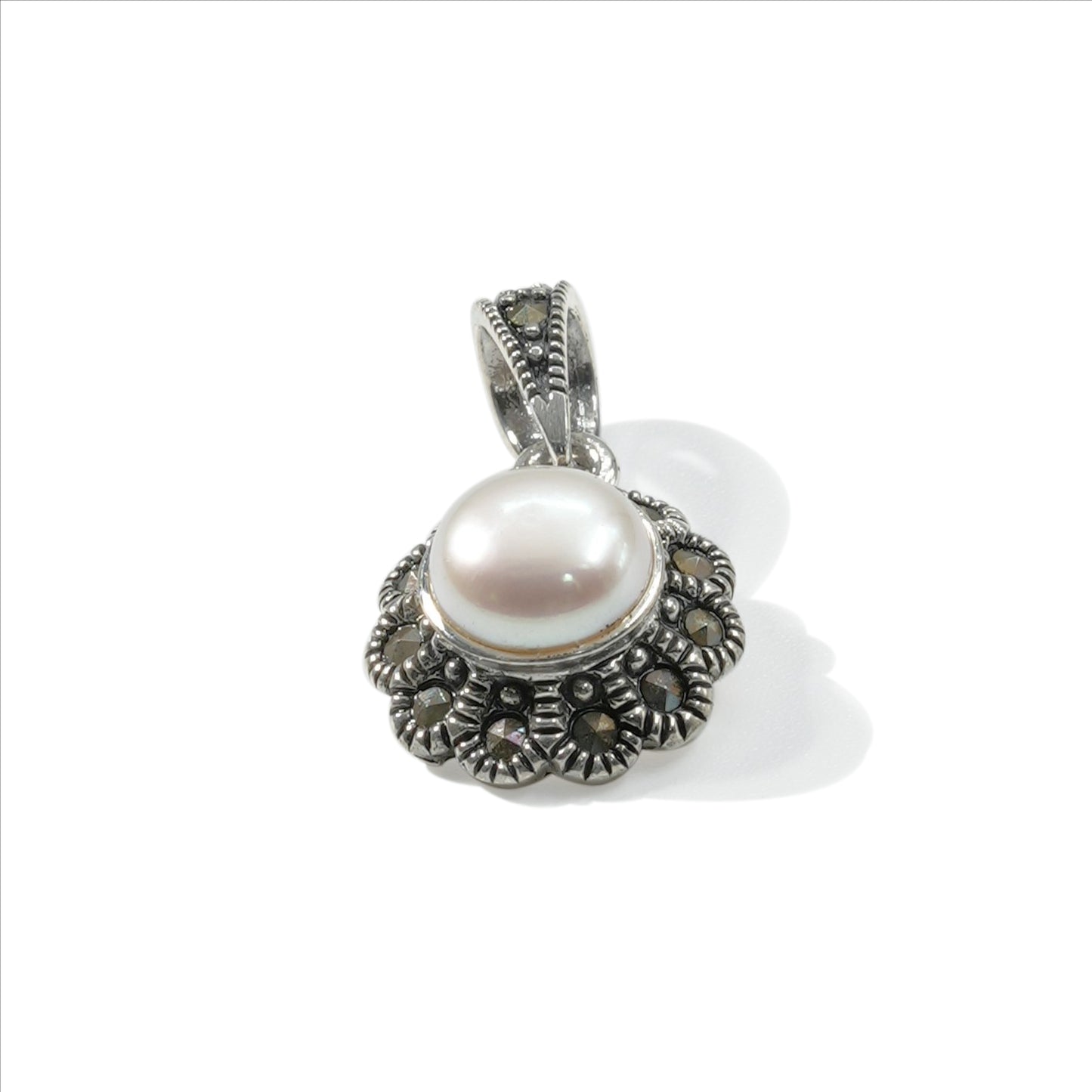 PENDANT FLOWER MARCASITE WITH PEARL