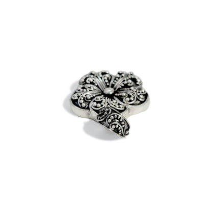 PENDANT FLOWER BUN