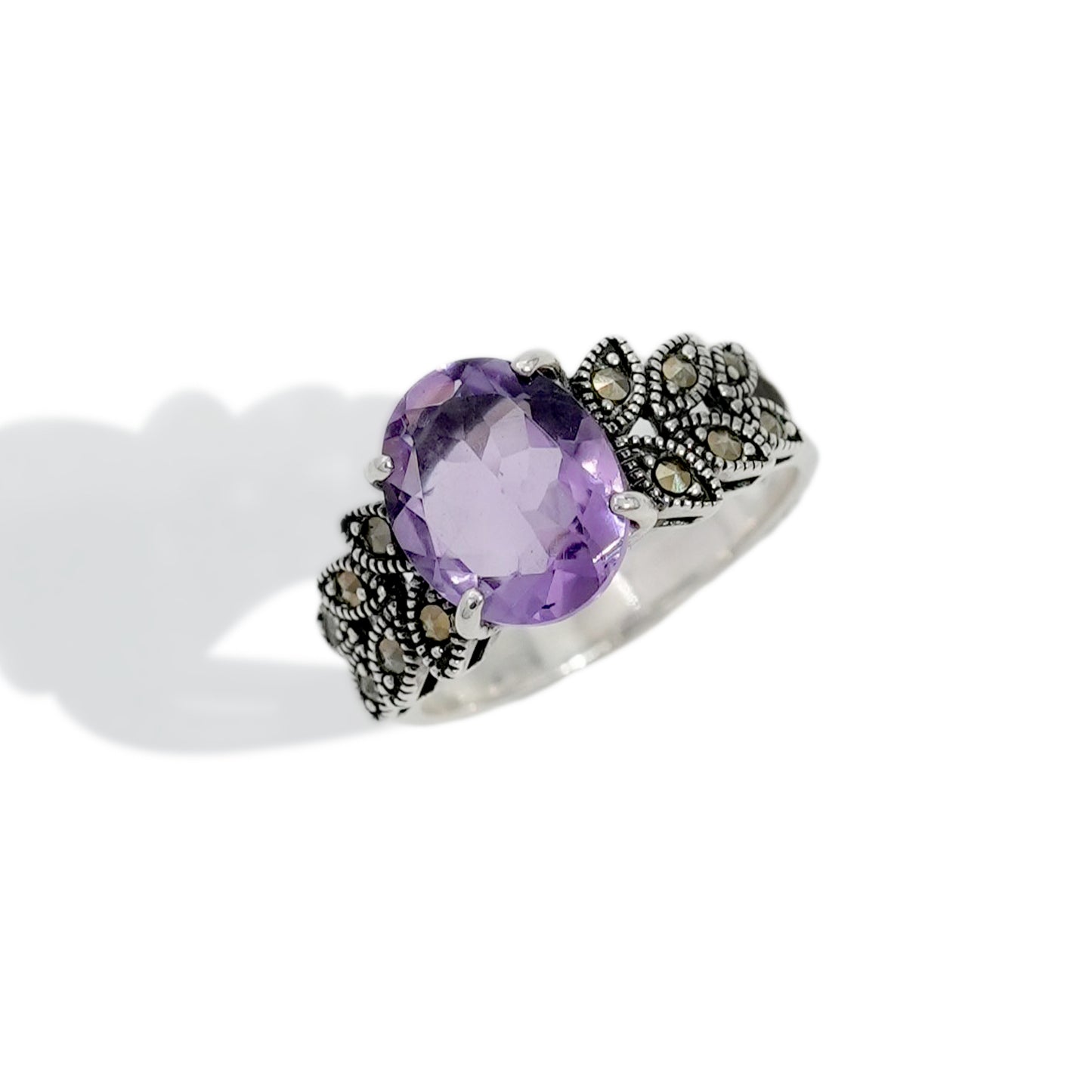 RING LEAF WITH AMETHYST