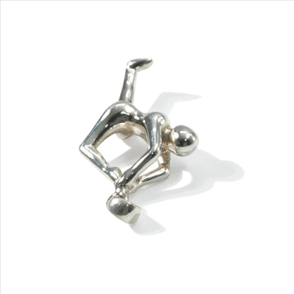 PENDANT YOGA NATARAJASANA (LORD OF DANCERS POSE)