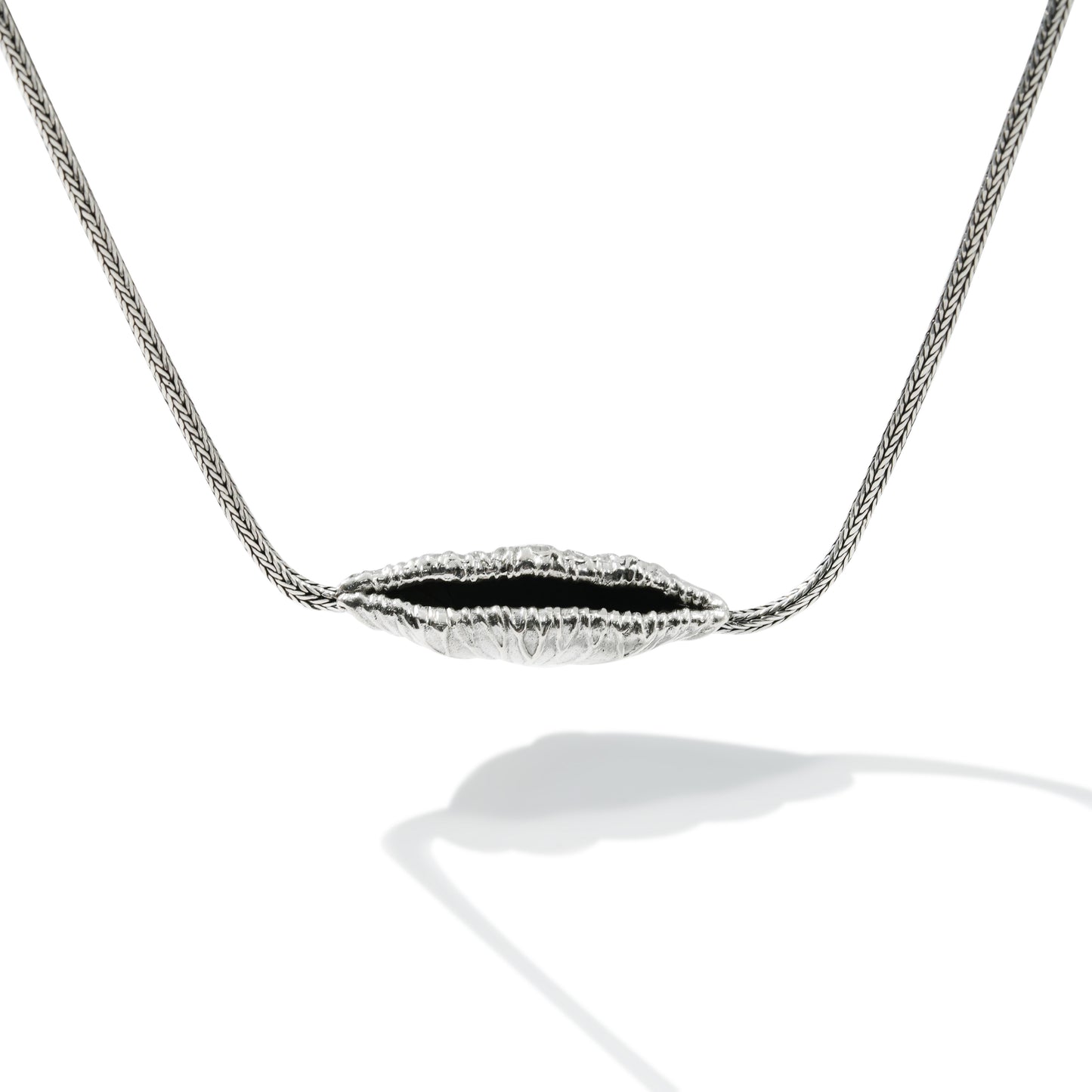 NECKLACE LOTUS LEAF