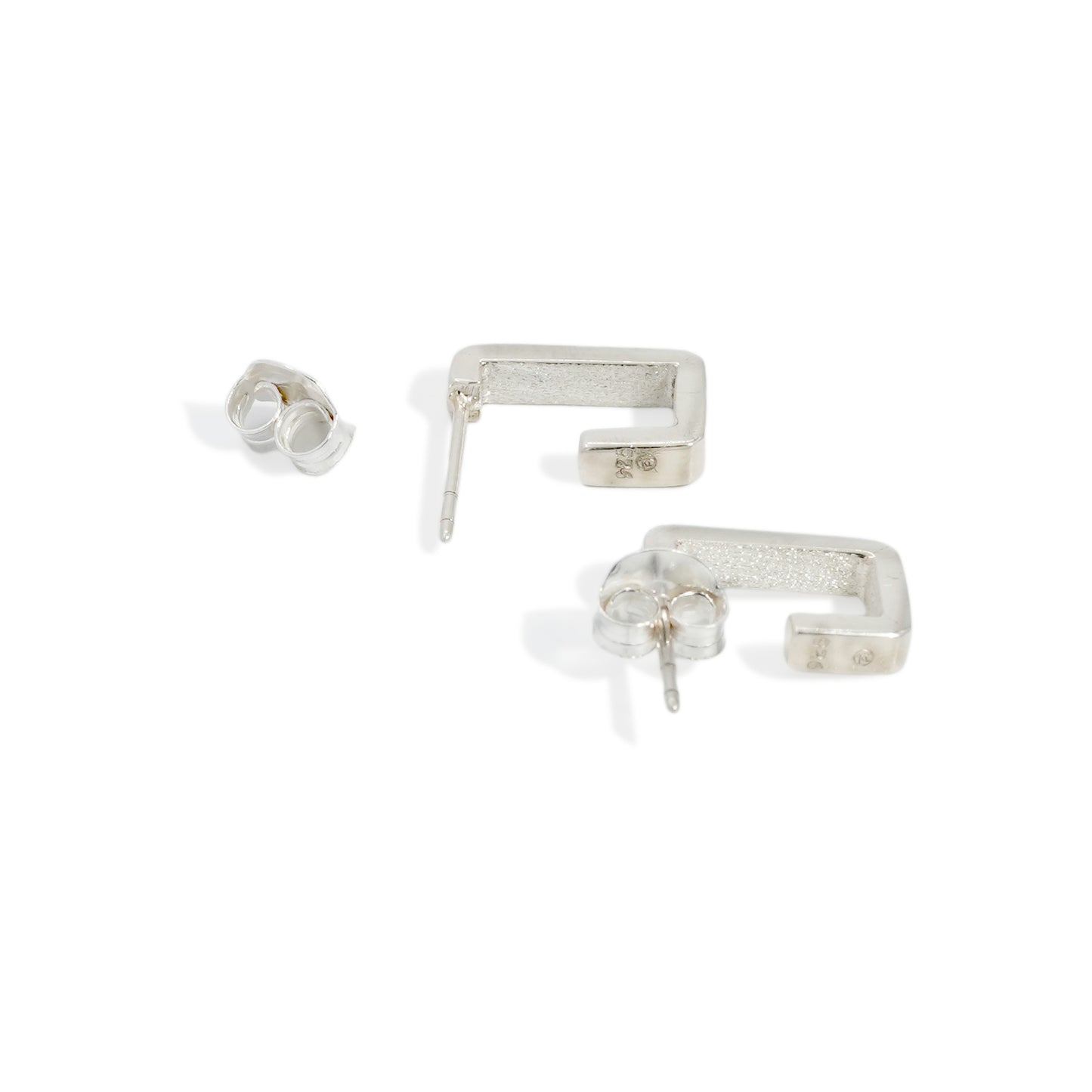 EARRING HOOP J PLAIN 2.5MM