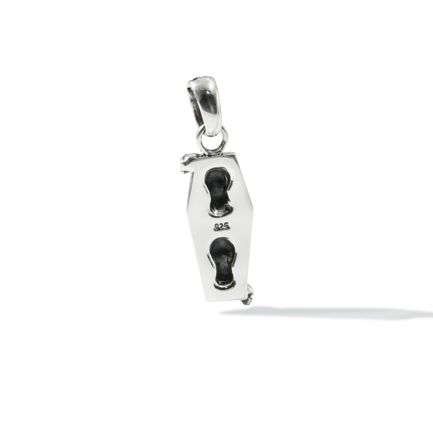 PENDANT COFFIN SKULLS