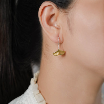 EARRING DANGLE BRUSHED GINKGO BILOBA 18K GOLD PLATED ERS 012